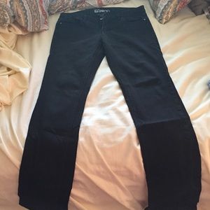 Women's black skinny jeans