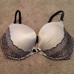 34DD Victoria's Secret Very Sexy Puship Bra