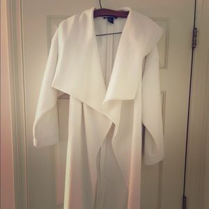 H & M thick white jacket‼️ emptying closet soon‼️