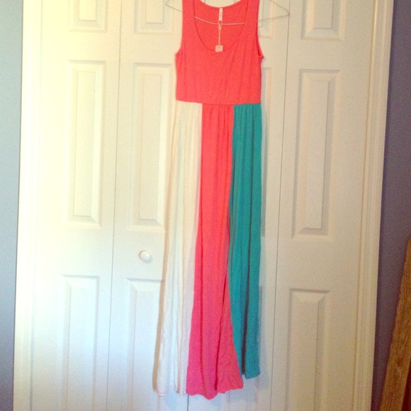 Maternity Never worn PinkBlush maxi dress