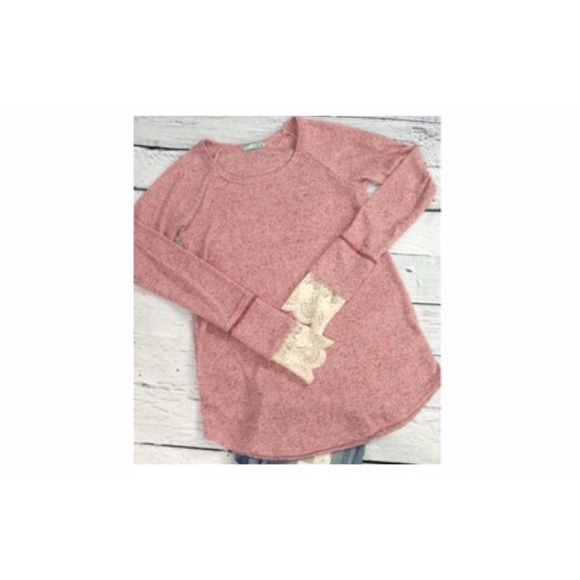 Coral Long Sleeve Lace Top ✨ - Picture 2 of 2