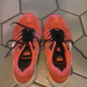 Women's Nike torch 4