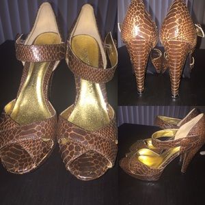 Chinese Laundry Brown Snake Skin Open Toe Shoe