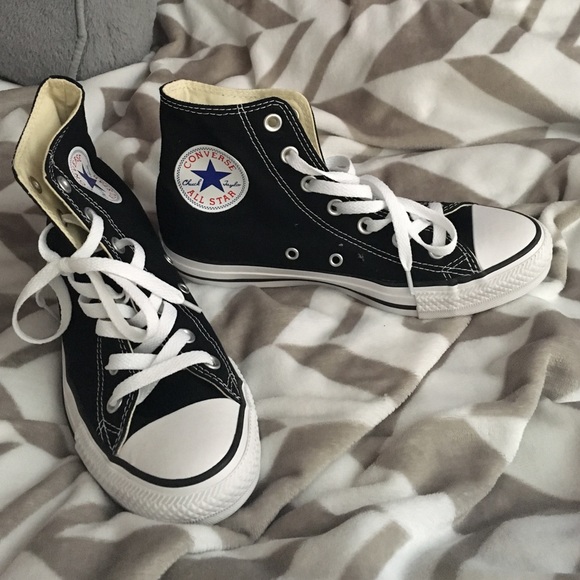 BRAND NEW CONVERSE