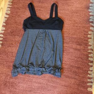 Lululemon sports bra tank size 6