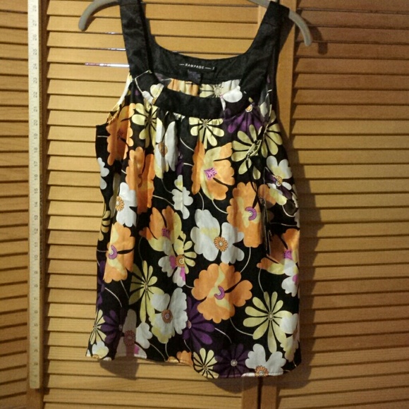 Flowered fancy tank top - Picture 1 of 4