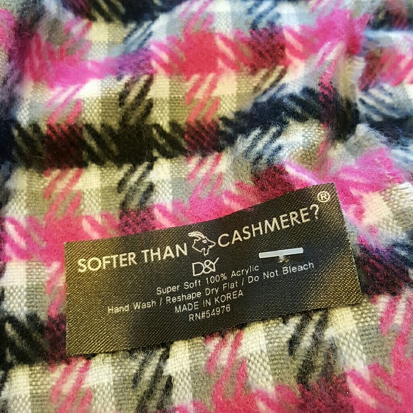 Scarf - Picture 2 of 3