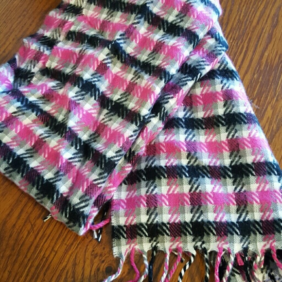 Scarf - Picture 3 of 3