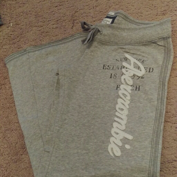 *********SOLD********Abercrombie lounge pants