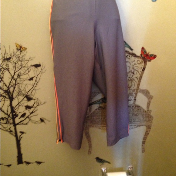 🆕 Fitted work out Capri .