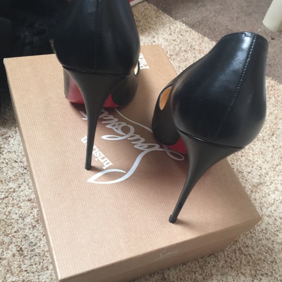Louboutin - Picture 2 of 4