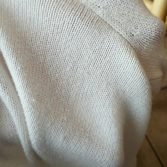 Sweater - Picture 4 of 4