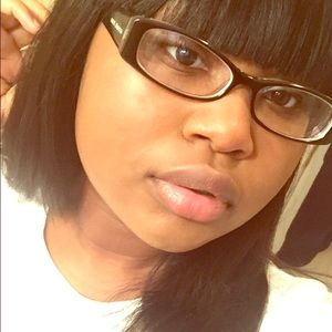 Meet your Posher, Ajanae