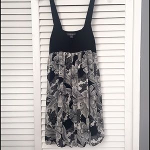Forever 21 black floral dress - Size M