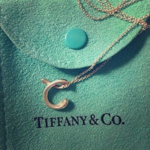 Tiffany & Co. ELSA PERETTI®
LETTER "C" PENDANT