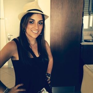 Meet your Posher, Megan