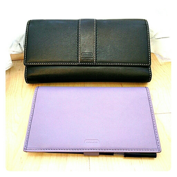Coach leather tri-fold wallet and checkbook cover