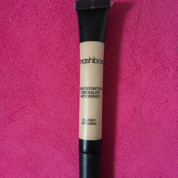 Smashbox High Definition Concealer