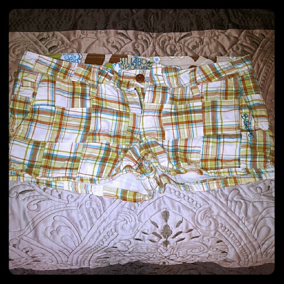Billabong plaid shorts - Picture 1 of 3