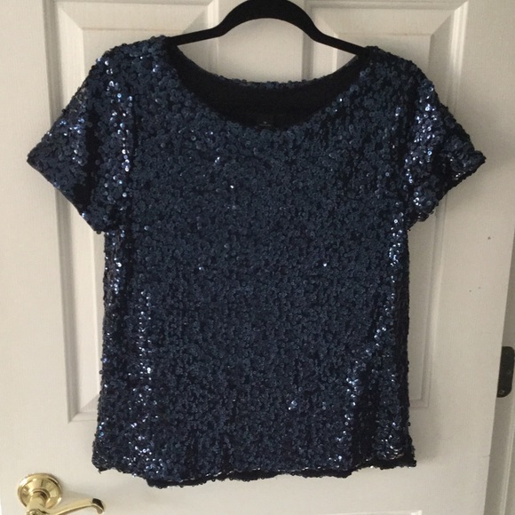 WHBM beautiful sequined blue top