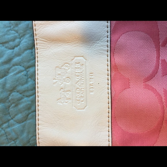 Authentic Coach bag! - Picture 3 of 4
