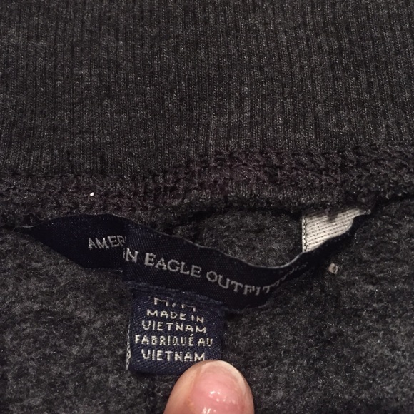 AMERICAN EAGLE SWEATS - Picture 2 of 4