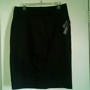 Will Smith black knee length pencil skirt.