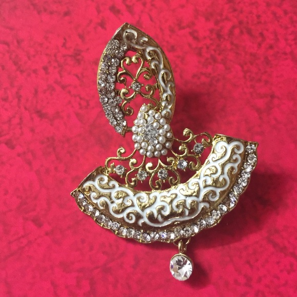 Elegant gold and silver statement earrings - Picture 2 of 4