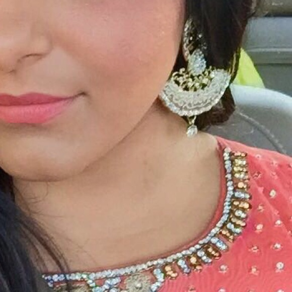 Elegant gold and silver statement earrings - Picture 4 of 4