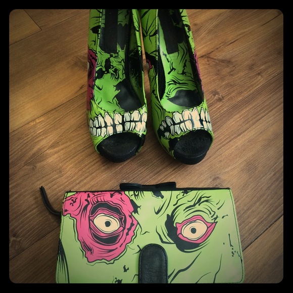 Flash sale!!Zombie Stomper combo: heels and wallet