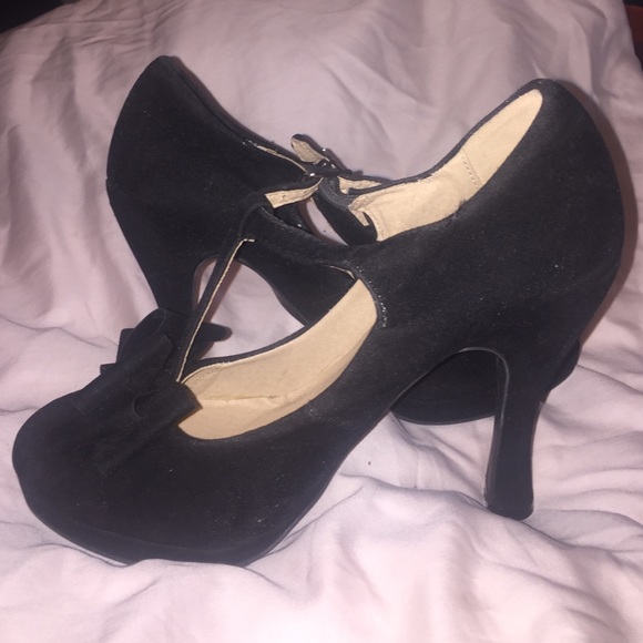 🎀🎀Bow velvet Mary Janes 💗💕🎀🎀