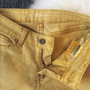 Levi's ankle crop jeans