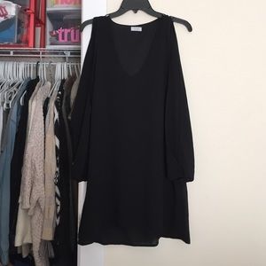 Tobi log sleeve shift dress