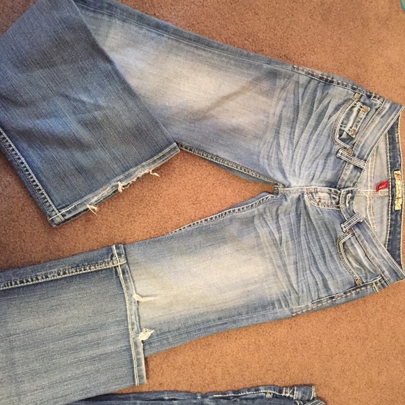 Buckle jeans