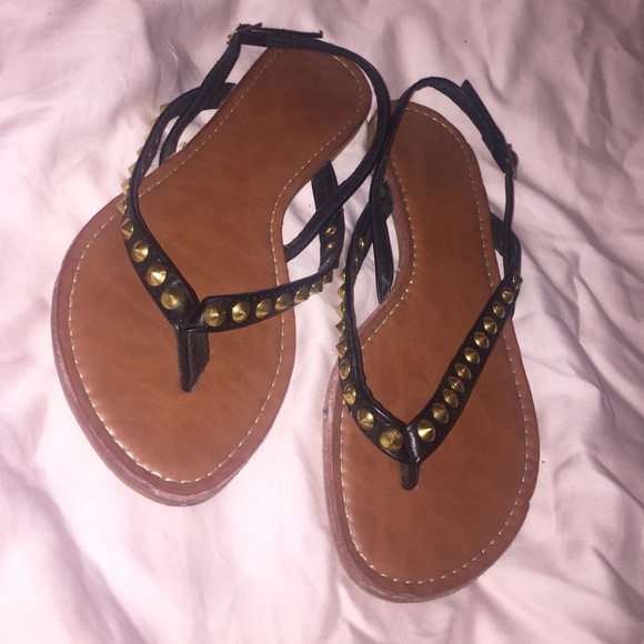 Black studded sandals 🕶❤️👙