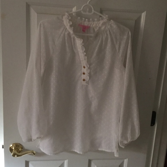 White dotted Lilly Pulitzer blouse. Size XS