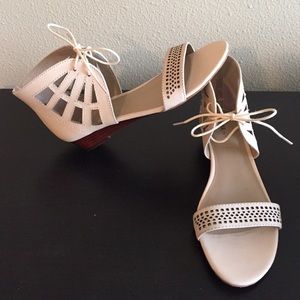 Cute summer sandals with laces