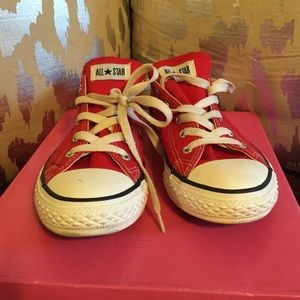 Red converse Youth 3