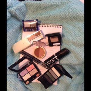 Makeup lot 🌺 Clinique, max, Revlon