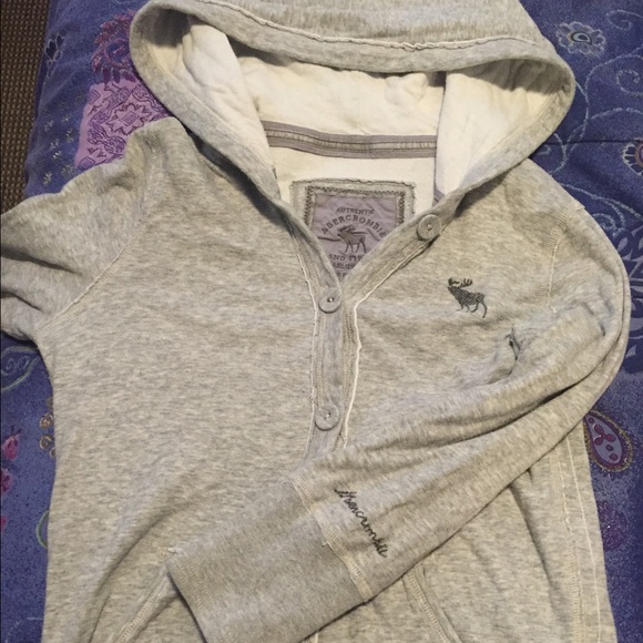 Abercrombie & Fitch sweatshirt
