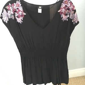 Adorable sequin black top