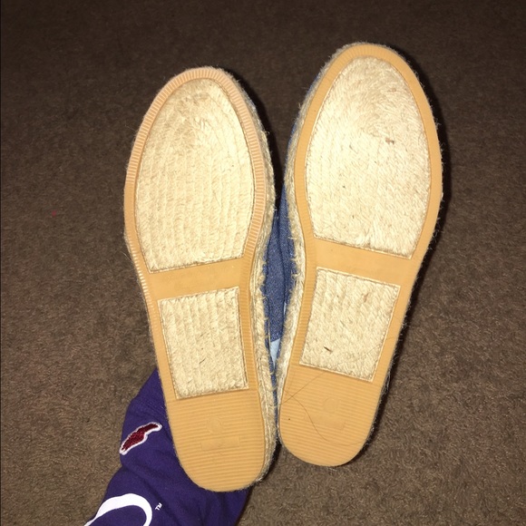 AE Espadrilles - Picture 2 of 4