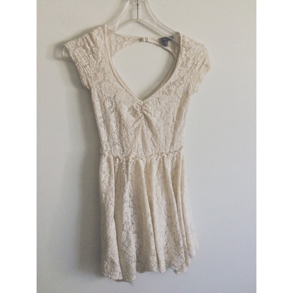 Romantic 💕 American Eagle Desert Rose Lace Dress - Picture 1 of 3