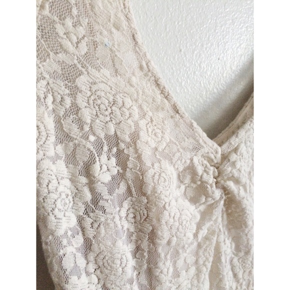 Romantic 💕 American Eagle Desert Rose Lace Dress - Picture 2 of 3