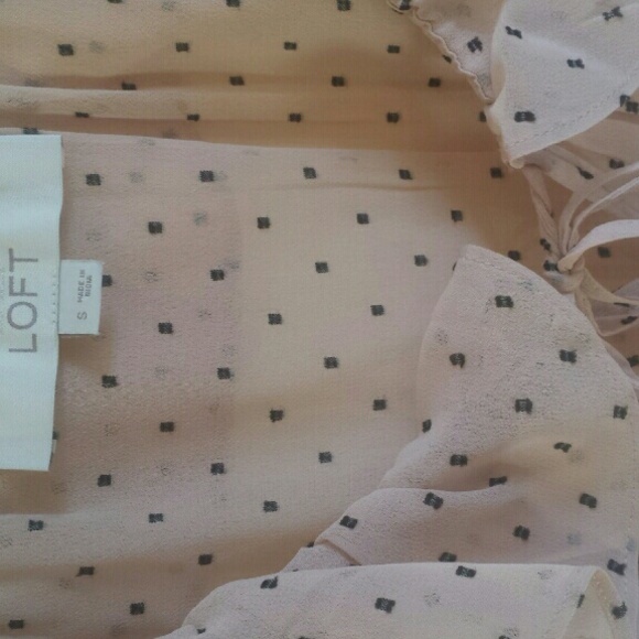 *LOFT* Sheer top with ruffled collar and tie - Picture 2 of 2