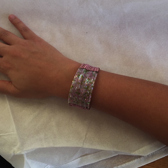 Pink bangle cuff bracelet. - Picture 4 of 4