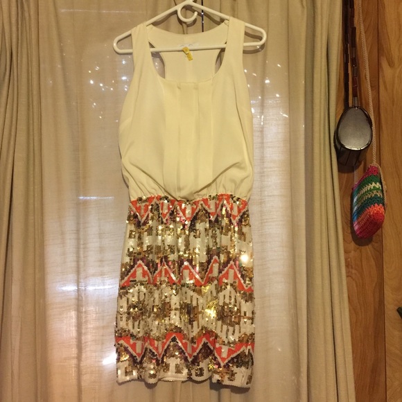 Jessica Simpson dress