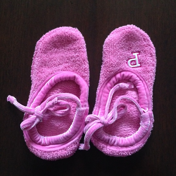 vs pink slippers pink s secret s secret pink fuzzy vs pink slippers pink s secret s secret pink fuzzy