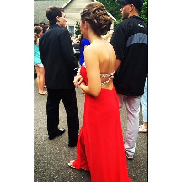 Prom dress - Picture 2 of 3