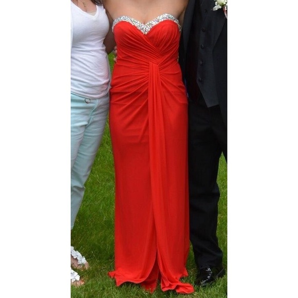 Prom dress - Picture 3 of 3